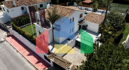 Villa in Nueva Andalucia with a beautiful mountain view