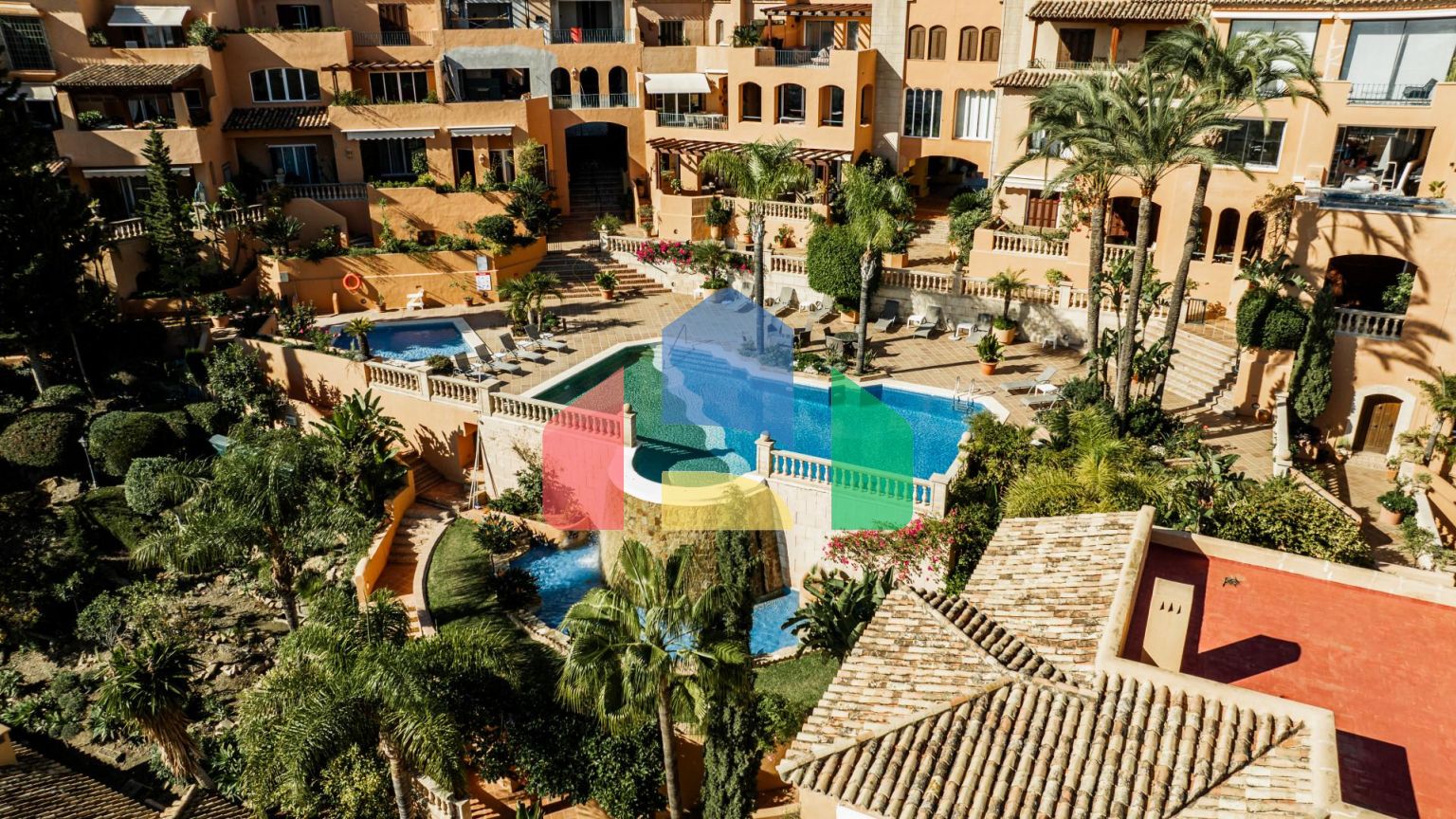 Роскошные апартаменты Amidst Golf Landscapes