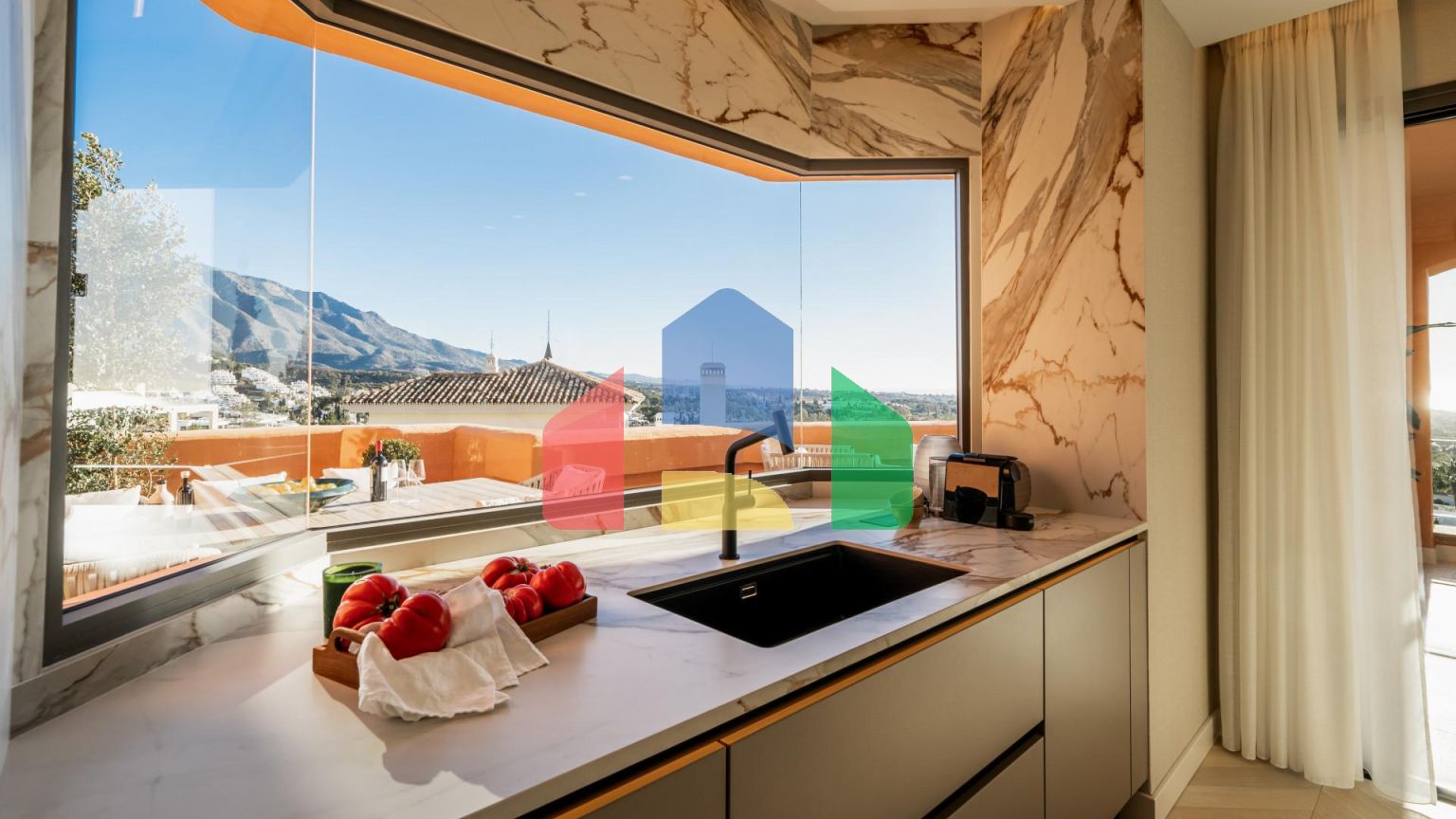 Роскошные апартаменты Amidst Golf Landscapes