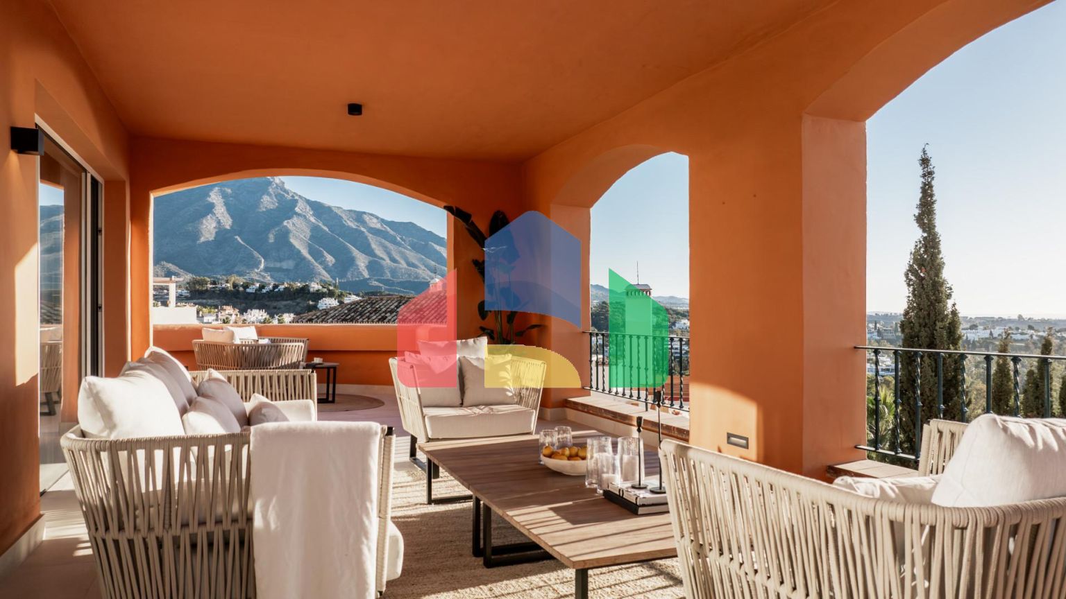 Роскошные апартаменты Amidst Golf Landscapes