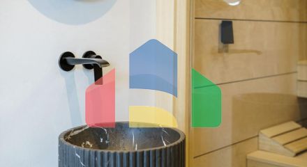 КРАСИВАЯ СОВРЕМЕННАЯ ВИЛЛА НА ПРОДАЖУ В ТИХОМ И ЖИЛОМ ЭКСКЛЮЗИВНОМ РАЙОНЕ НУЭВА-АНДАЛУСИИ