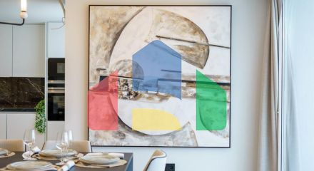 КРАСИВАЯ СОВРЕМЕННАЯ ВИЛЛА НА ПРОДАЖУ В ТИХОМ И ЖИЛОМ ЭКСКЛЮЗИВНОМ РАЙОНЕ НУЭВА-АНДАЛУСИИ