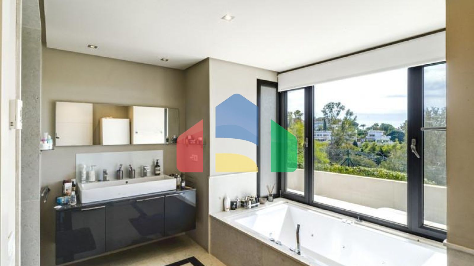 Отдельная вилла на продажу в Золотой миле