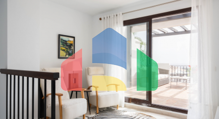 Элегантный двухуровневый пентхаус с 2 спальнями, расположенный в Марбелье