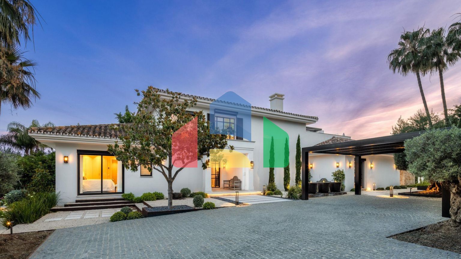 Роскошная современная вилла с видом на гольф в Новой Андалусии