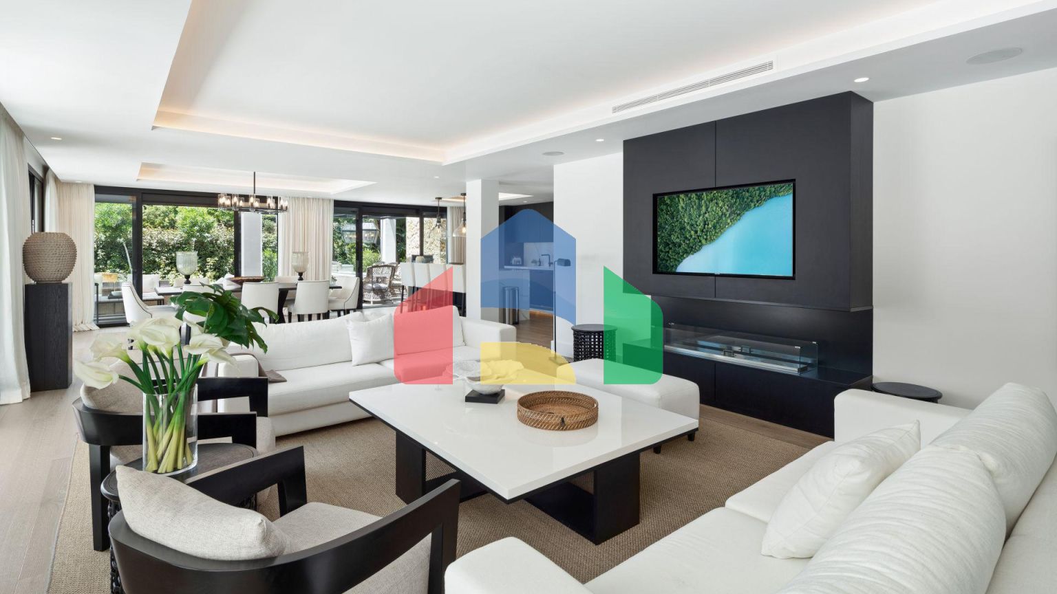 Роскошная современная вилла с видом на гольф в Новой Андалусии