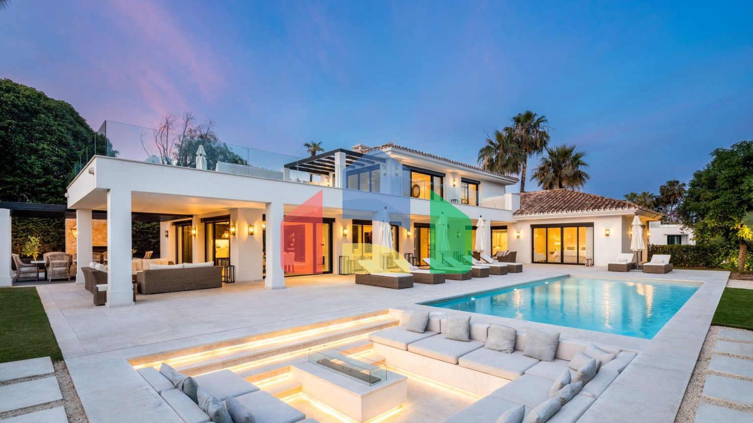 Роскошная современная вилла с видом на гольф в Новой Андалусии