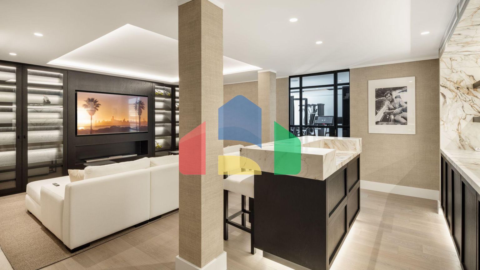 Роскошная современная вилла с видом на гольф в Новой Андалусии