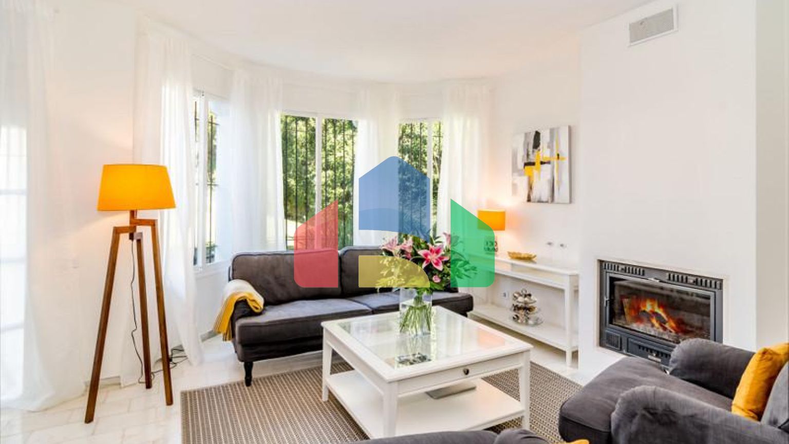 Уютный отремонтированный таунхаус с 3 спальнями недалеко от гольф-поля Лос Наранхос.