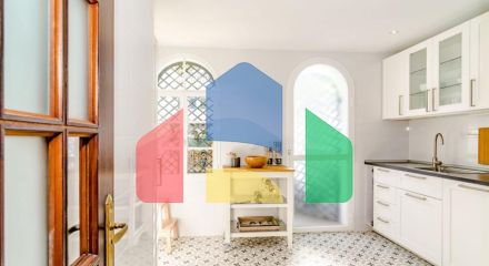 Уютный отремонтированный таунхаус с 3 спальнями недалеко от гольф-поля Лос Наранхос. Уютный отремонтированный таунхаус с 3 спальнями недалеко от гольф-поля Лос Наранхос.