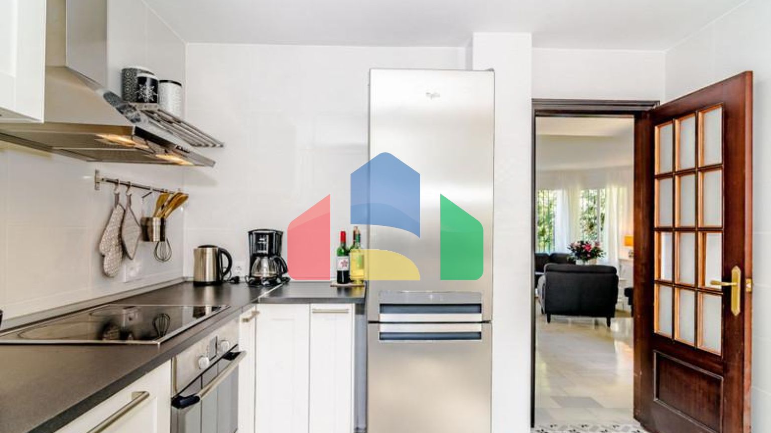 Уютный отремонтированный таунхаус с 3 спальнями недалеко от гольф-поля Лос Наранхос.