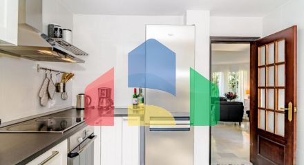 Уютный отремонтированный таунхаус с 3 спальнями недалеко от гольф-поля Лос Наранхос. Уютный отремонтированный таунхаус с 3 спальнями недалеко от гольф-поля Лос Наранхос.