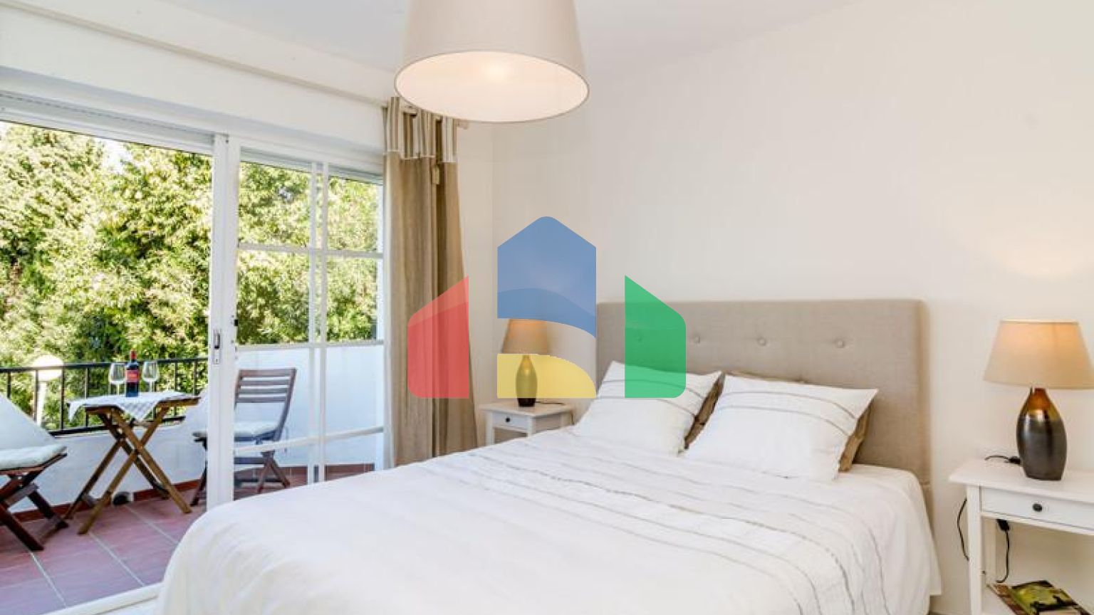 Уютный отремонтированный таунхаус с 3 спальнями недалеко от гольф-поля Лос Наранхос.