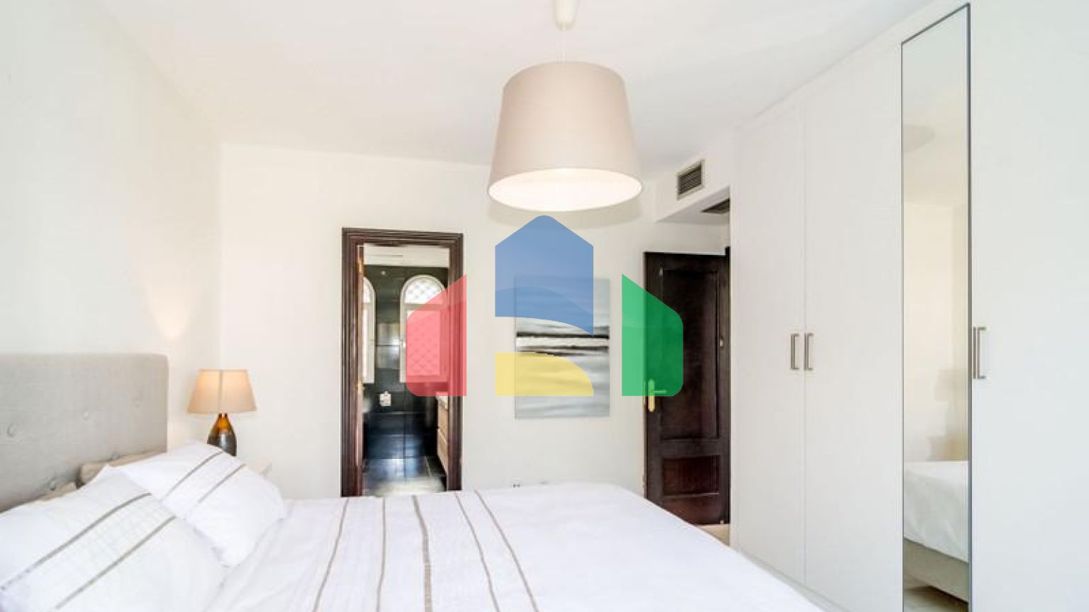 Уютный отремонтированный таунхаус с 3 спальнями недалеко от гольф-поля Лос Наранхос.