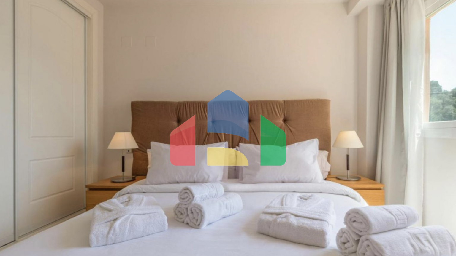 Видовая квартира с двумя спальнями в Марбелье