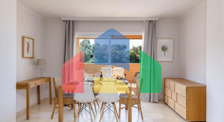 Видовая квартира с двумя спальнями в Марбелье Видовая квартира с двумя спальнями в Марбелье