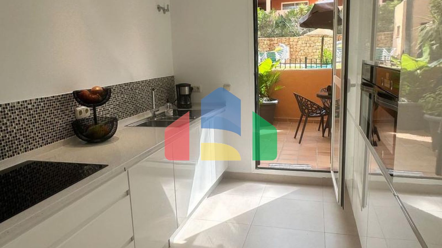 Квартира на среднем этаже на продажу в Марбелье.