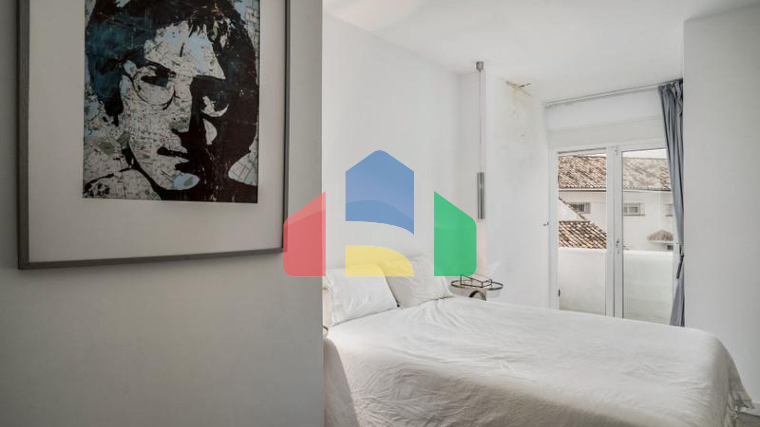 Потрясающий двухуровневый дуплекс с 3 спальнями в Нуэва-Андалусии.