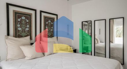 Потрясающий двухуровневый дуплекс с 3 спальнями в Нуэва-Андалусии.