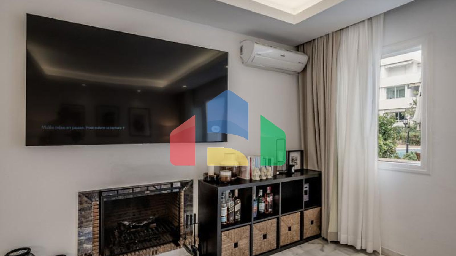 Потрясающий двухуровневый дуплекс с 3 спальнями в Нуэва-Андалусии.