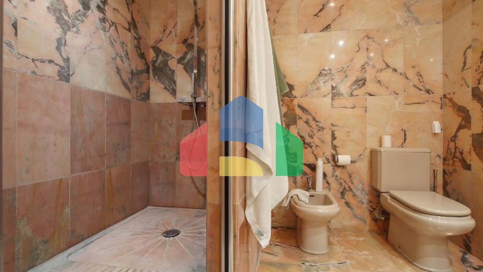 РОСКОШНАЯ КВАРТИРА НА ПЕРВОМ ЭТАЖЕ НА ПРОДАЖУ В ПУЭРТО БАНУС, МАРБЕЛЬЯ