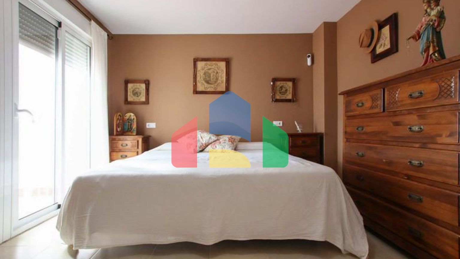 РОСКОШНАЯ КВАРТИРА НА ПЕРВОМ ЭТАЖЕ НА ПРОДАЖУ В ПУЭРТО БАНУС, МАРБЕЛЬЯ