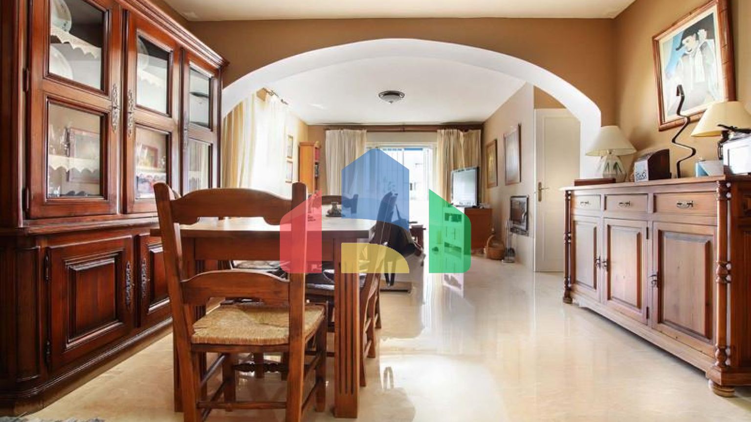 РОСКОШНАЯ КВАРТИРА НА ПЕРВОМ ЭТАЖЕ НА ПРОДАЖУ В ПУЭРТО БАНУС, МАРБЕЛЬЯ