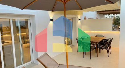 Замечательный двухуровневый пентхаус с фантастическим видом на море