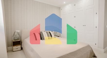 Замечательный двухуровневый пентхаус с фантастическим видом на море