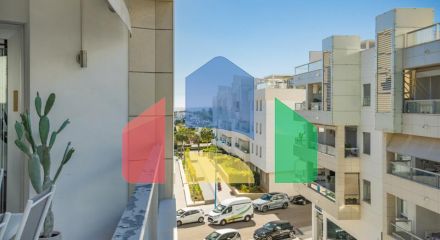 Красивый пентхаус с 3 спальнями на пляже Лос-Аркерос — одной из самых популярных урбанизаций Сан-Педро-де-Алькантара. Красивый пентхаус с 3 спальнями на пляже Лос-Аркерос — одной из самых популярных урбанизаций Сан-Педро-де-Алькантара.