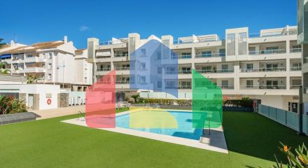 Красивый пентхаус с 3 спальнями на пляже Лос-Аркерос — одной из самых популярных урбанизаций Сан-Педро-де-Алькантара. Красивый пентхаус с 3 спальнями на пляже Лос-Аркерос — одной из самых популярных урбанизаций Сан-Педро-де-Алькантара.