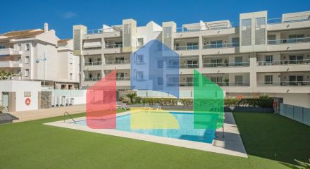 Красивый пентхаус с 3 спальнями на пляже Лос-Аркерос — одной из самых популярных урбанизаций Сан-Педро-де-Алькантара. Красивый пентхаус с 3 спальнями на пляже Лос-Аркерос — одной из самых популярных урбанизаций Сан-Педро-де-Алькантара.