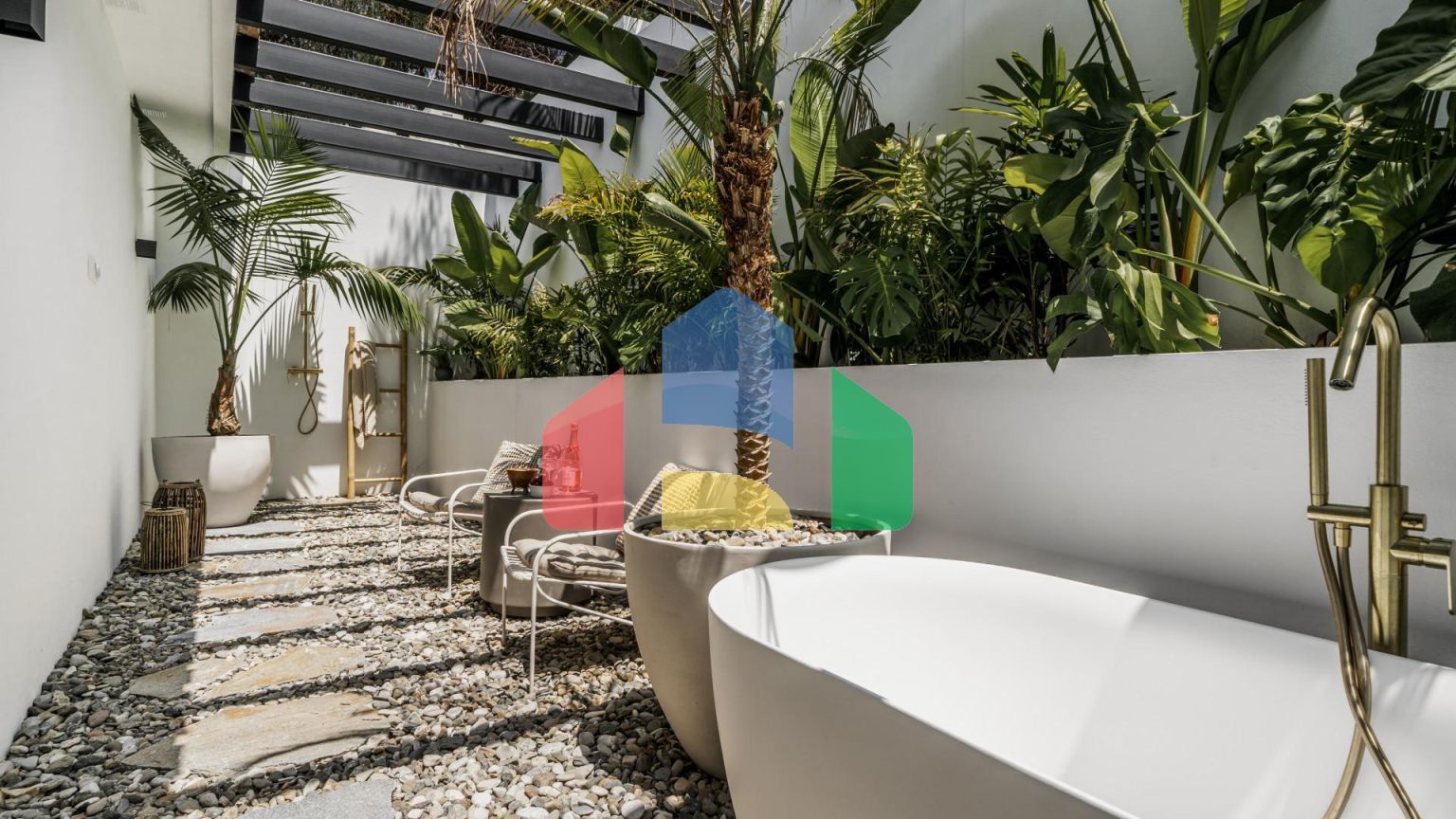 Впечатляющая вилла в стиле Бали в Нуэва-Андалусия, Марбелья