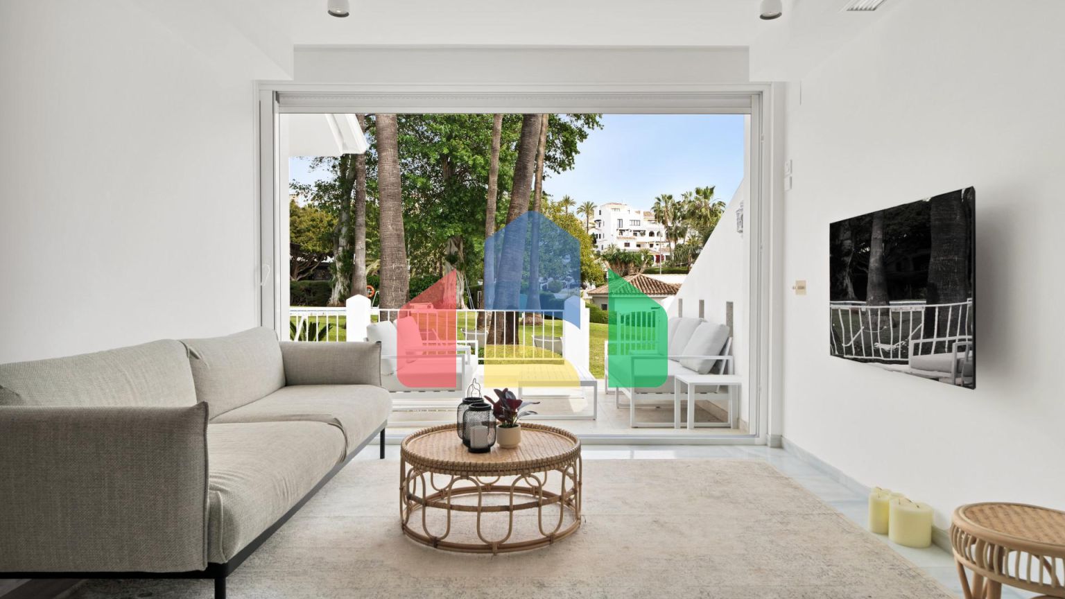 Апартаменты на первом этаже в Лас-Агрупадас, Нуева Андалусия