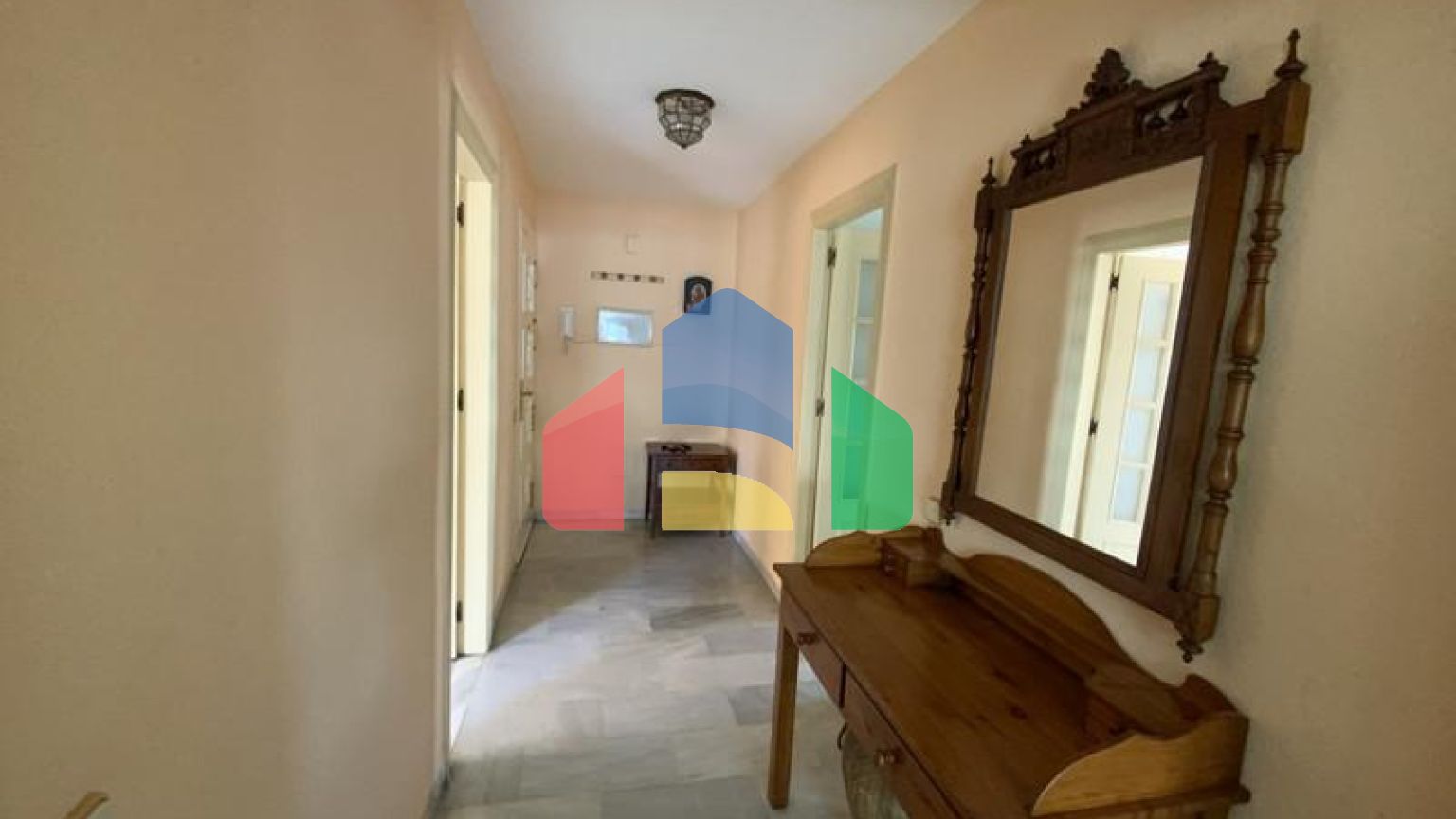 Светлое прибрежное жилье в Марбелье