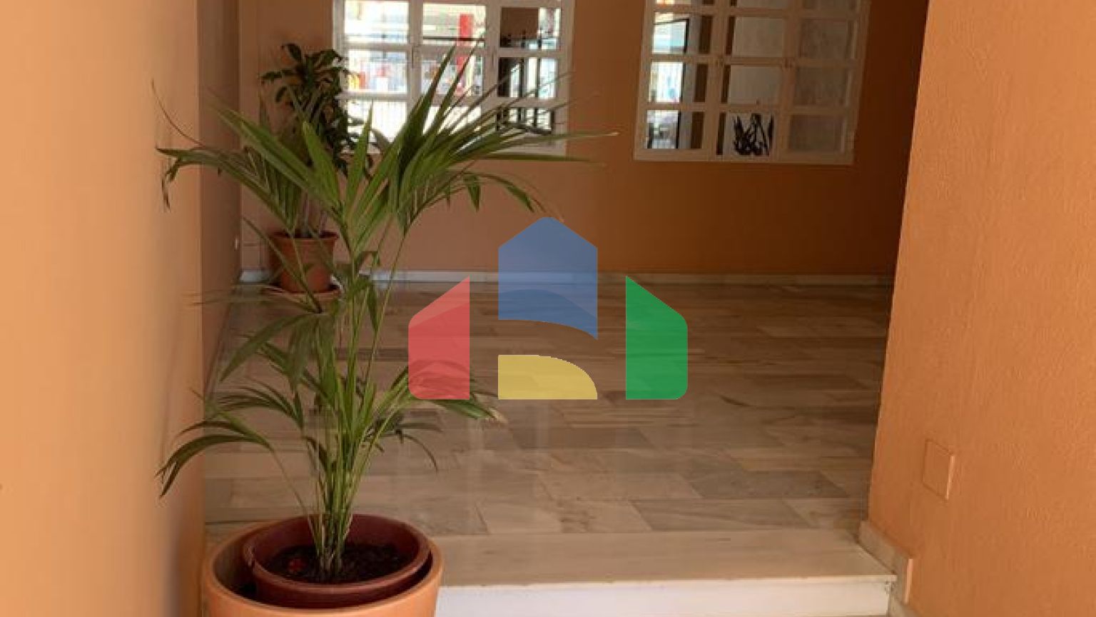 Светлое прибрежное жилье в Марбелье