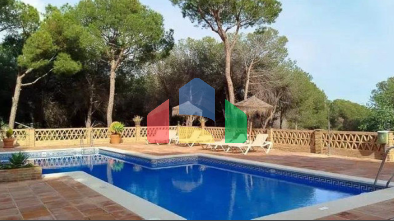 Очаровательная квартира в районе Алоха, Нуэва Андалусия