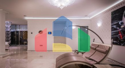 Роскошная Вилла с 7 Спальнями в Престижном Районе Hacienda Las Chapas на Востоке Марбельи