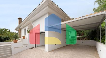 Современная вилла с традиционным испанским шармом в Эльвирии