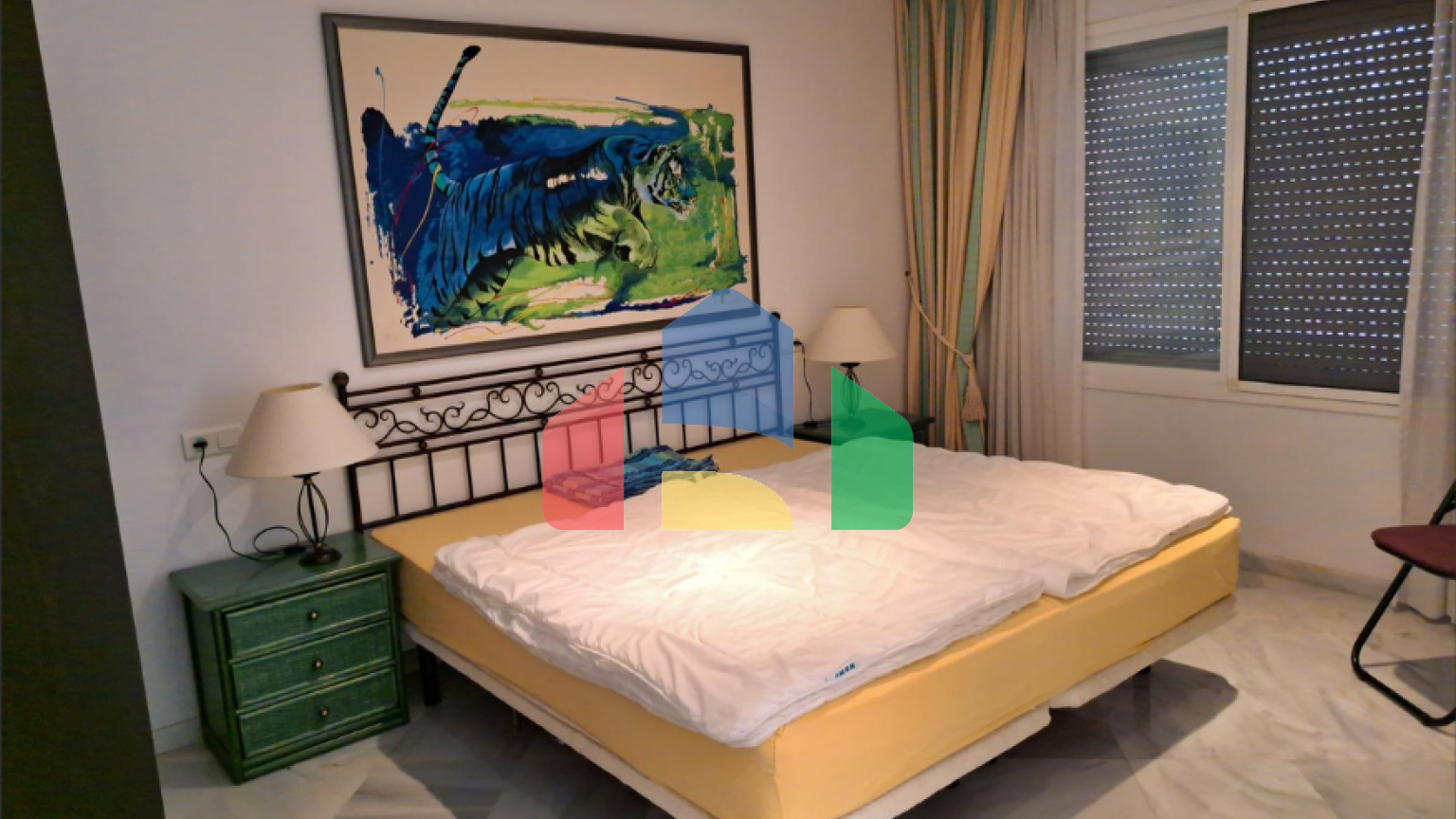 Красивый 2-х уровневый таунхаус в Нуэва-Андалусия