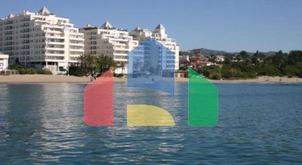 Инвестиционная возможность на первой линии пляжа в Марбелье. Инвестиционная возможность на первой линии пляжа в Марбелье.