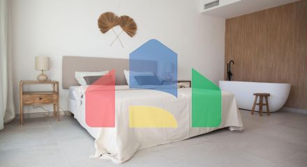 Недавно отремонтированный таунхаус в Алоха Гольф (Марбелья) по супер цене!