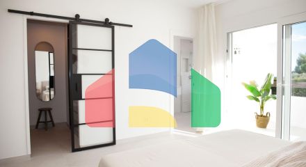 Недавно отремонтированный таунхаус в Алоха Гольф (Марбелья) по супер цене!