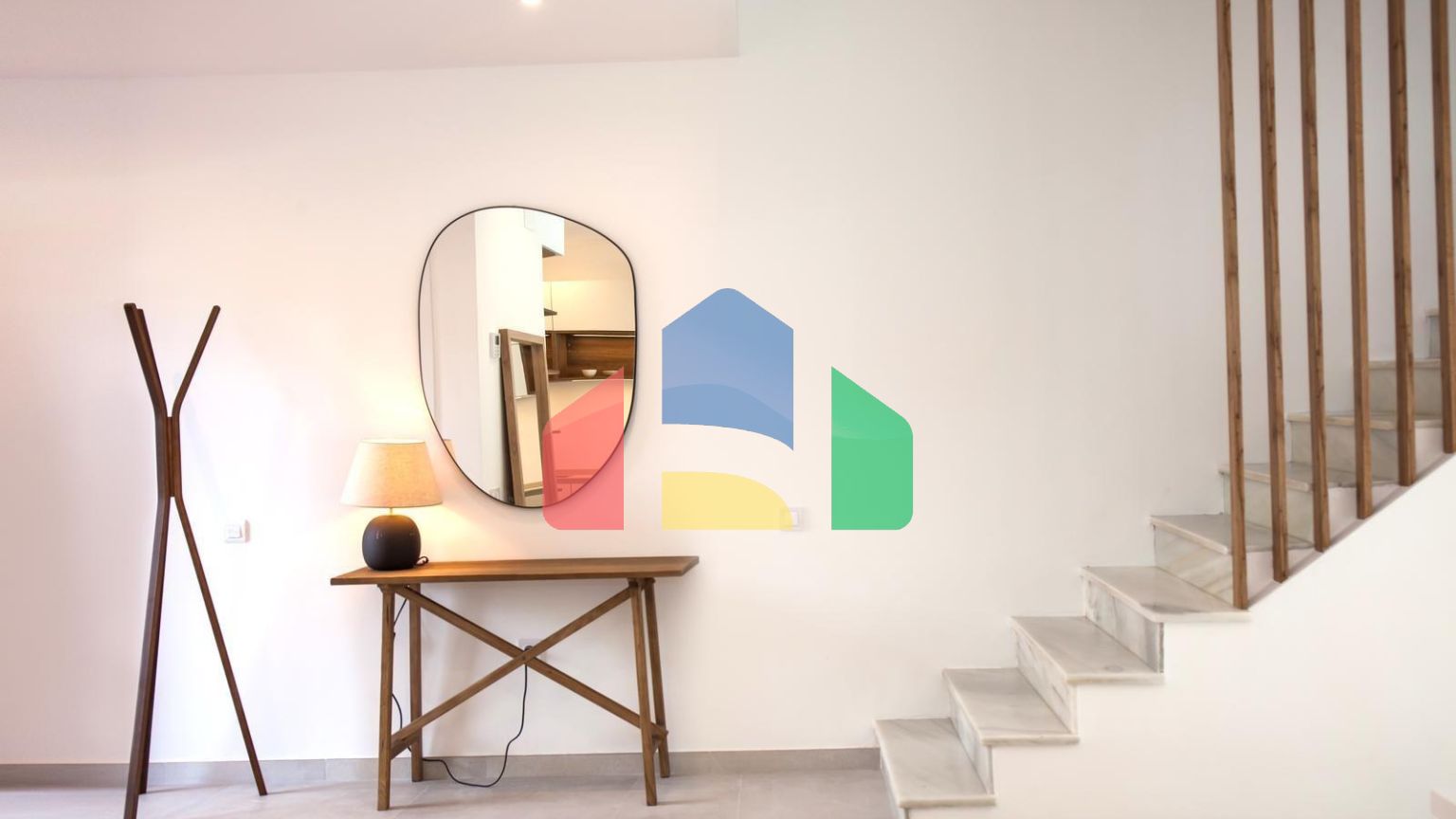 Недавно отремонтированный таунхаус в Алоха Гольф (Марбелья) по супер цене!