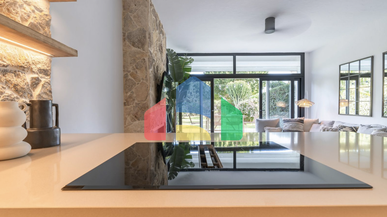 Роскошный таунхаус класса люкс с 3мя спальнями в Марбелье