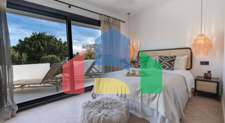 Роскошный таунхаус класса люкс с 3мя спальнями в Марбелье