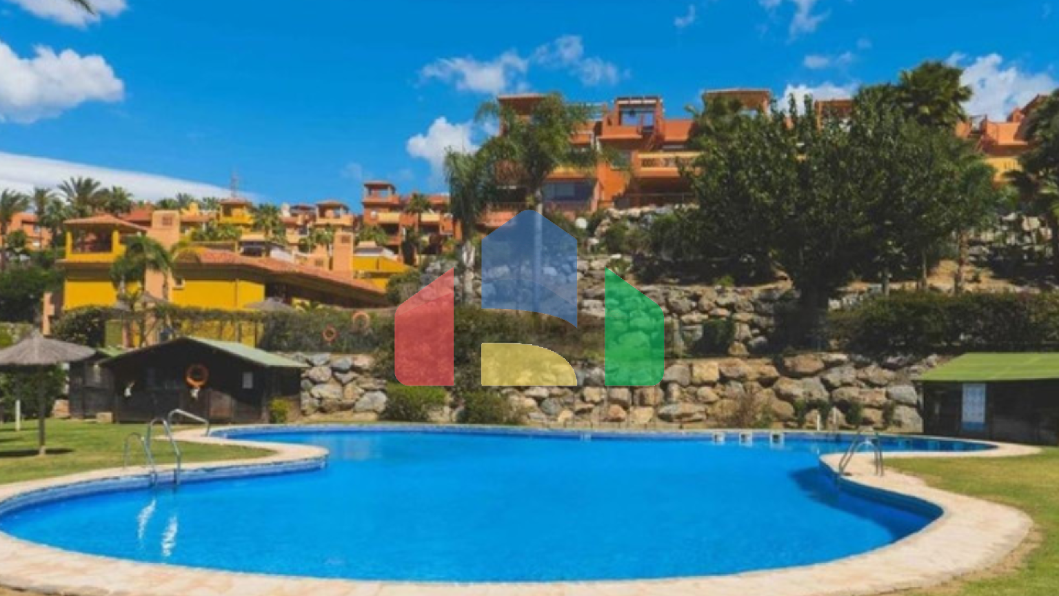 Эксклюзивная меблированная квартира в Reserva de Marbella — готова к заселению