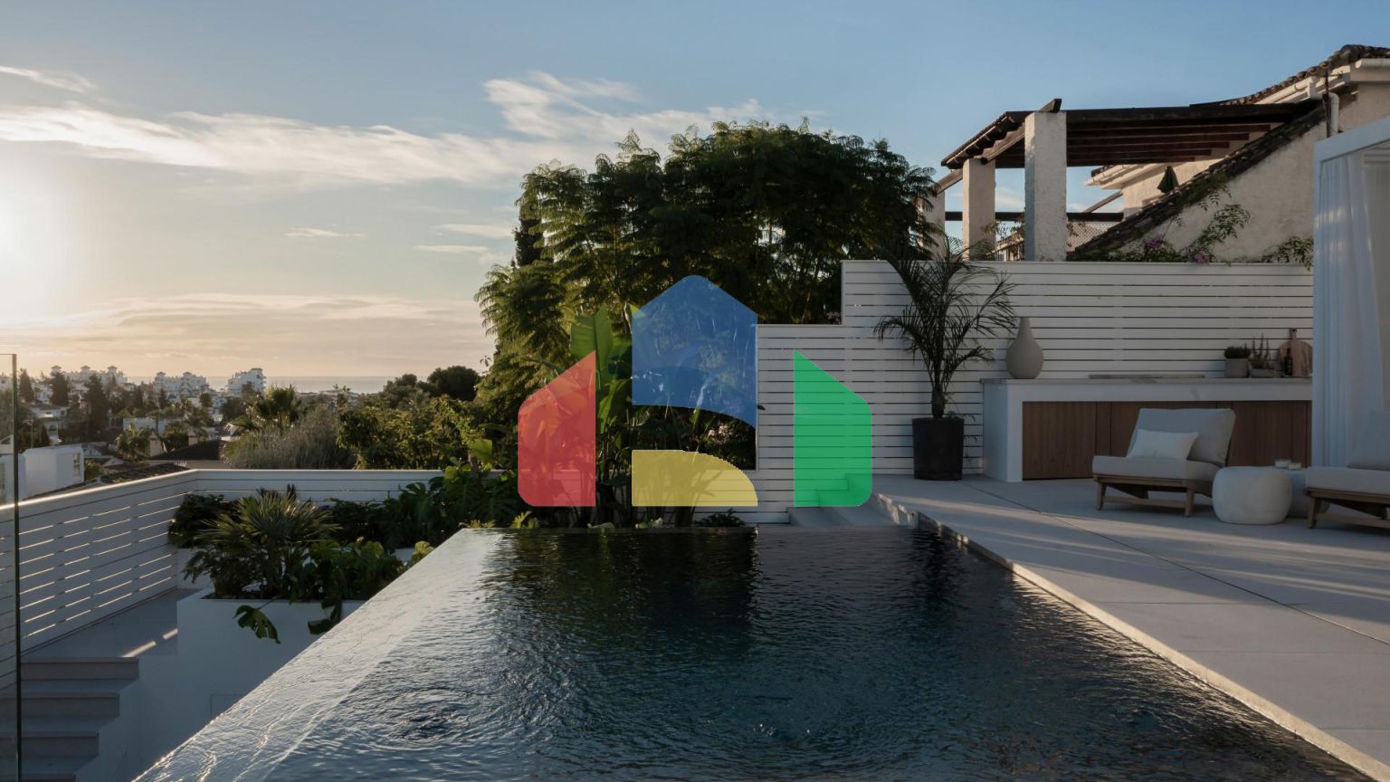 Вилла с частным бассейном, терраса крыши