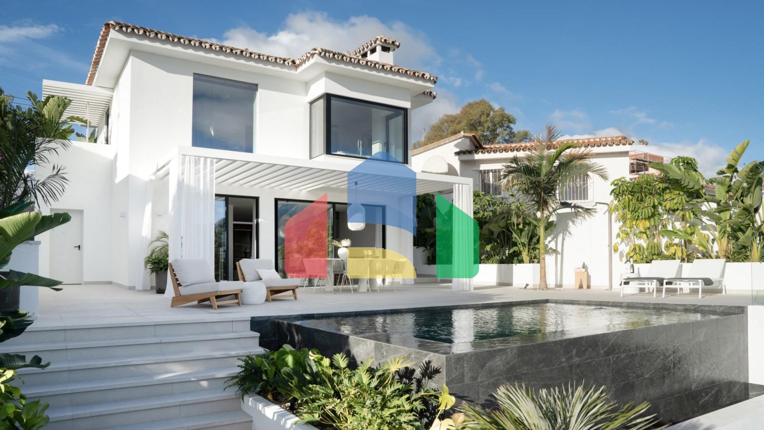 Вилла с частным бассейном, терраса крыши