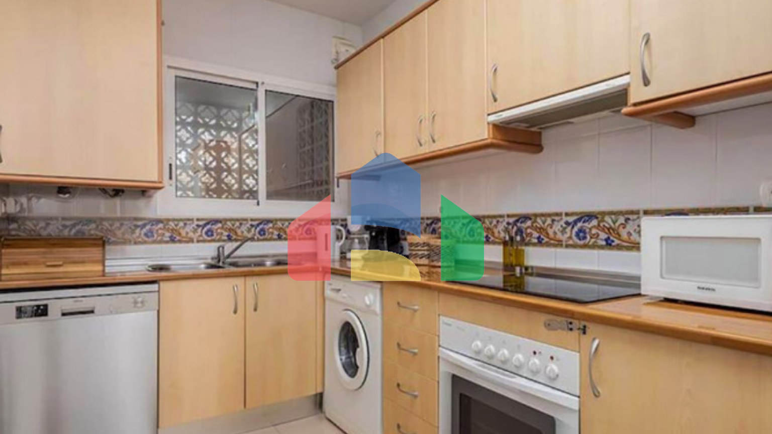 Квартира на среднем этаже на продажу в Марбелье